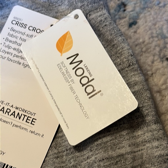 Athleta Criss Cross Sweatshirt size Small NWT - Picture 5 of 7